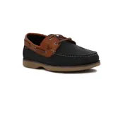 Zapato náutico acordonado de cuero combinado en negro y whisky, con suela marrón.