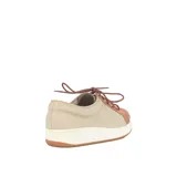 Zapatillas deportivas de cuero combinando azul, marrón y beige. Con cordones de algodón italianos y plantilla anatómica forrada en cuero.