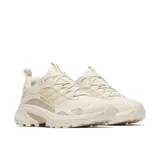 Championes de trail running Merrell modelo Moab Speed 2 Sport, color beige con detalles en tonos arena. Presentan un diseño técnico con empeine de nailon ripstop y TPU, entresuela de espuma FloatPro y suela Vibram TC5+ para un agarre excepcional.