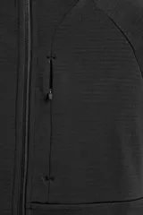 Sudadera técnica color bordó con capucha, cierre frontal completo y bolsillo en el pecho con cremallera oculta. Tejido elástico con interior efecto polar y estructura waffle. Presenta puños adaptables con ajuste para el pulgar.