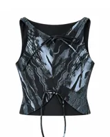 Top sin mangas de escote drapeado y corte relajado a la cintura. Es reversible, con un lado estampado abstracto en tonos negros, grises y azules con efecto glitch, y el otro lado en negro liso.