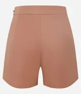Short pollera color tostado de corte sastrero con cinturón incorporado y hebilla ovalada matizada.
