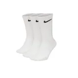 Medias de caña alta Nike color negro con el logo de la marca bordado en blanco en la parte superior.