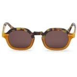 Lentes de sol Mr Boho modelo El Patio, con montura combinada en carey y amarillo, y lentes marrones.