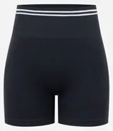 Bermuda deportiva seamless de color negro, con rayas contrastantes en la cintura. Ideal para la práctica de crossfit.