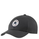 Gorra de béisbol Converse color negro, con visera curva y parche circular con el logo clásico de Chuck Taylor All Star en el frente.