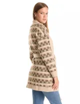 Cardigan de tejido jacquard con diseño de cuadros, cuello con solapa amplia acanalada, hombros caídos y ajuste frontal mediante lazo en la cintura.