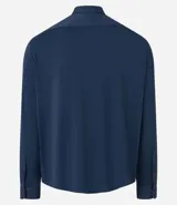 Camisa masculina de manga larga con cuello inglés y cierre frontal abotonado. Confeccionada en tejido de poliamida con tecnología performance, que ofrece elasticidad, secado rápido y resistencia a las arrugas.