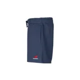 Short azul marino de felpa francesa, corte cuadrado, con cintura elástica ajustable con cordón y logo de New Balance bordado en rojo en la pierna izquierda.