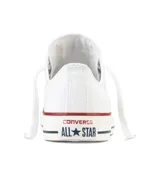 Championes urbanos Converse Chuck Taylor All Star, de caña baja, color blanco con detalles en rojo y azul.