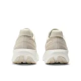 Championes de running New Balance Fresh Foam X 1080v13, color beige con logo en color cobre.
