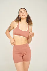 Top de bikini azul eléctrico con espalda nadadora y breteles anchos. Incluye bombacha de bikini haciendo juego.