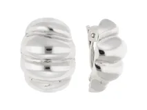 Aros de plata 925 con sistema de clip, diseño abultado con tres secciones horizontales.