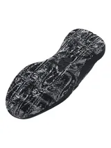 Championes de básquetbol Under Armour modelo Lockdown 7, color negro con detalles en gris. Presentan una parte superior de malla transpirable con superposiciones de cuero sintético para mayor sujeción, entresuela de EVA para una pisada ligera y reactiva, y suela exterior de caucho con patrón de tracción en espiga.