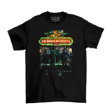 Remera negra de algodón con estampado frontal temático de Five Nights at Freddy's, presentando a los personajes icónicos del videojuego bajo un letrero luminoso.