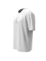 Remera de manga corta Calvin Klein color blanco, de corte regular y cuello redondo, con monograma centrado de la marca.