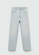 Jeans de tiro alto con corte mom-fit, confeccionados en tejido de algodón estilo vaquero. Presentan cierre de cremallera y botón, trabillas para cinturón y diseño clásico de cinco bolsillos.