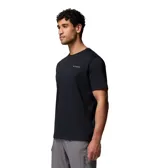Remera de manga corta Columbia, color negro, con cuello redondo y logo de la marca estampado en pequeño en el pecho.
