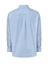 Camisa de manga larga RKF modelo Wf Pb, de corte regular, color celeste con patrón de cuadros en tonos azules y blancos. Cuenta con cuello abotonado, cierre frontal con botones y un bolsillo en el pecho con el logo bordado.