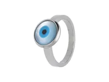 Anillo de acero plateado con diseño de ojo turco. El ojo turco es un amuleto contra el mal de ojo. Diámetro del ojo: 1cm.