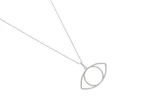 Collar plateado con dije de ojo calado con circonias.