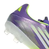 Championes de fútbol Adidas F50 League FG, diseñados para césped natural y artificial. Presentan una capellada de Fiberskin con diseño Sprintgrid en tonos violeta y verde neón, con suela Sprintplate 360 para mayor tracción y estabilidad.