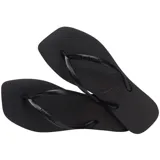Ojotas Havaianas modelo Slim Square, de color blanco, con tiras finas y diseño de punta cuadrada.