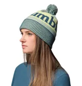 Gorro de lana con pompón, diseño tejido con nombre de la marca en contraste, forro termorreflectante y cinta interior de forro polar.