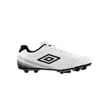 Championes de fútbol Umbro Classico X HGR, color blanco con logo Umbro en negro.