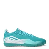 Championes de fútbol Umbro modelo Vibe TF, color turquesa con detalles en blanco. Diseñados para césped sintético, cuentan con suela con tapones pequeños para mayor tracción y estabilidad.