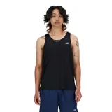 Musculosa deportiva New Balance modelo Sport Essentials, de color negro, con diseño sin mangas y el logo de la marca estampado en el pecho.