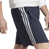 Short deportivo azul marino con cintura elástica ajustable con cordón, calzoncillo interior de malla y tres tiras blancas verticales en los laterales.