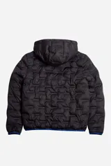 Campera puffer negra de nylon con capucha desmontable, cuello medio y bolsillos con cierre.