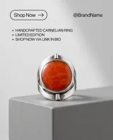 Anillo de plata 925 con diseño ovalado reversible y detalles de pasta de coral en tono naranja.