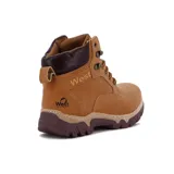 Bota acordonada color camel, con suela marrón y logo de la marca en el lateral.
