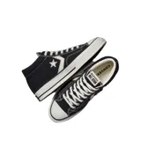 Championes de media caña Converse Star Player 76 Mid, color negro con detalles en blanco.