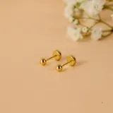 Par de aros abridores de oro amarillo 18k con perlas cultivadas de 3mm de diámetro.