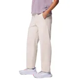 Pantalón recto Columbia para mujer, de color gris, con trabillas para el cinturón, bolsillos laterales para las manos, bolsillo de seguridad con cremallera y bolsillos posteriores.