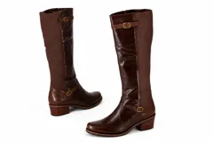 Bota de caña alta negra, realizada en napa Milano con pantorrilla de lycra italiana y detalles en crocco al tono.
