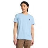 Remera de hombre Timberland de color celeste con logo bordado en el pecho.