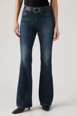 Jeans de tiro alto con corte acampanado, confeccionados en denim azul oscuro con efecto de lavado localizado. Presentan cierre de cremallera y botón, con bolsillos laterales y traseros.