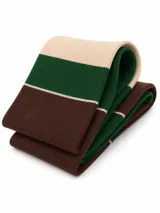 Bufanda de tejido de punto con diseño de bloques de color en tonos marrón, verde y crema.