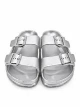 Sandalias de dos tiras negras con hebillas ajustables, plantilla anatómica y diseño ergonómico.