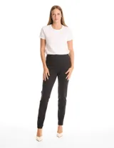 Legging de tiro alto con pretina ancha elastizada, confeccionado en tejido elástico de corte ajustado.