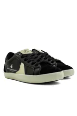 Championes deportivos Santa Barbara Vibe de color negro con detalles en blanco, cordones negros y suela de goma blanca.