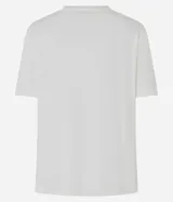 Remera blanca de viscosa con cuello redondo, mangas cortas y apliques de strass en el cuello.