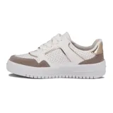 Championes deportivos de mujer, color blanco, con plataforma gruesa. Presentan detalles en gamuza color taupe en puntera y talón, y acentos dorados perforados y lisos en los laterales y cordones.