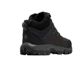 Championes de trekking Columbia modelo Buxton Peak Mid II, color negro. Diseño de caña media con tecnología impermeable, confeccionados en una combinación de cuero y materiales sintéticos, con suela de goma de alta tracción.