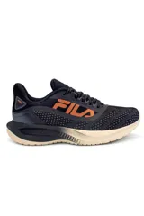 Championes deportivos Fila modelo Efecto para mujer, en color azul marino con suela beige y detalles en naranja. Cuentan con capellada de malla transpirable y cordones ajustables.