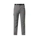 Pantalón de trekking gris con cinturón negro, corte recto, bolsillos laterales con cierre y rodillas articuladas.